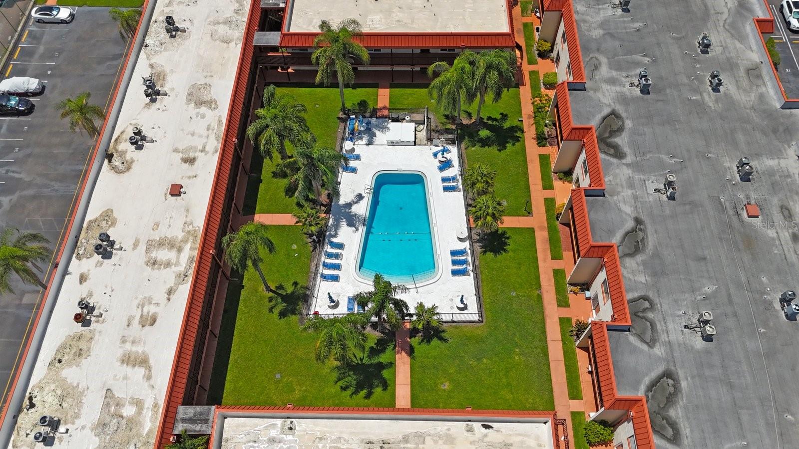 Image 33 of 37 For 10369 Paradise Boulevard 58