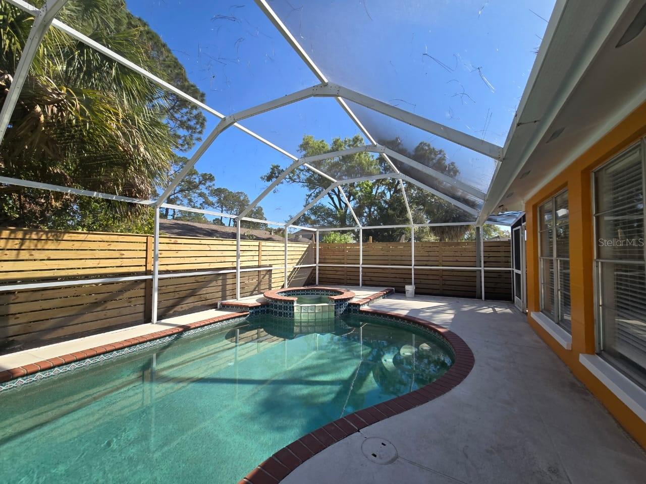 Image 23 of 43 For 7517 Brookhaven Court