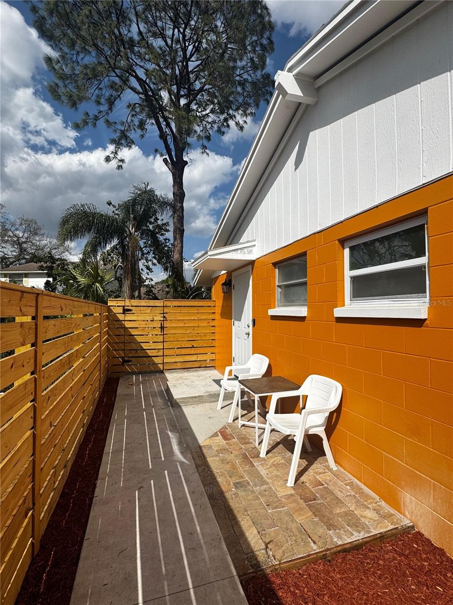 Image 28 of 43 For 7517 Brookhaven Court