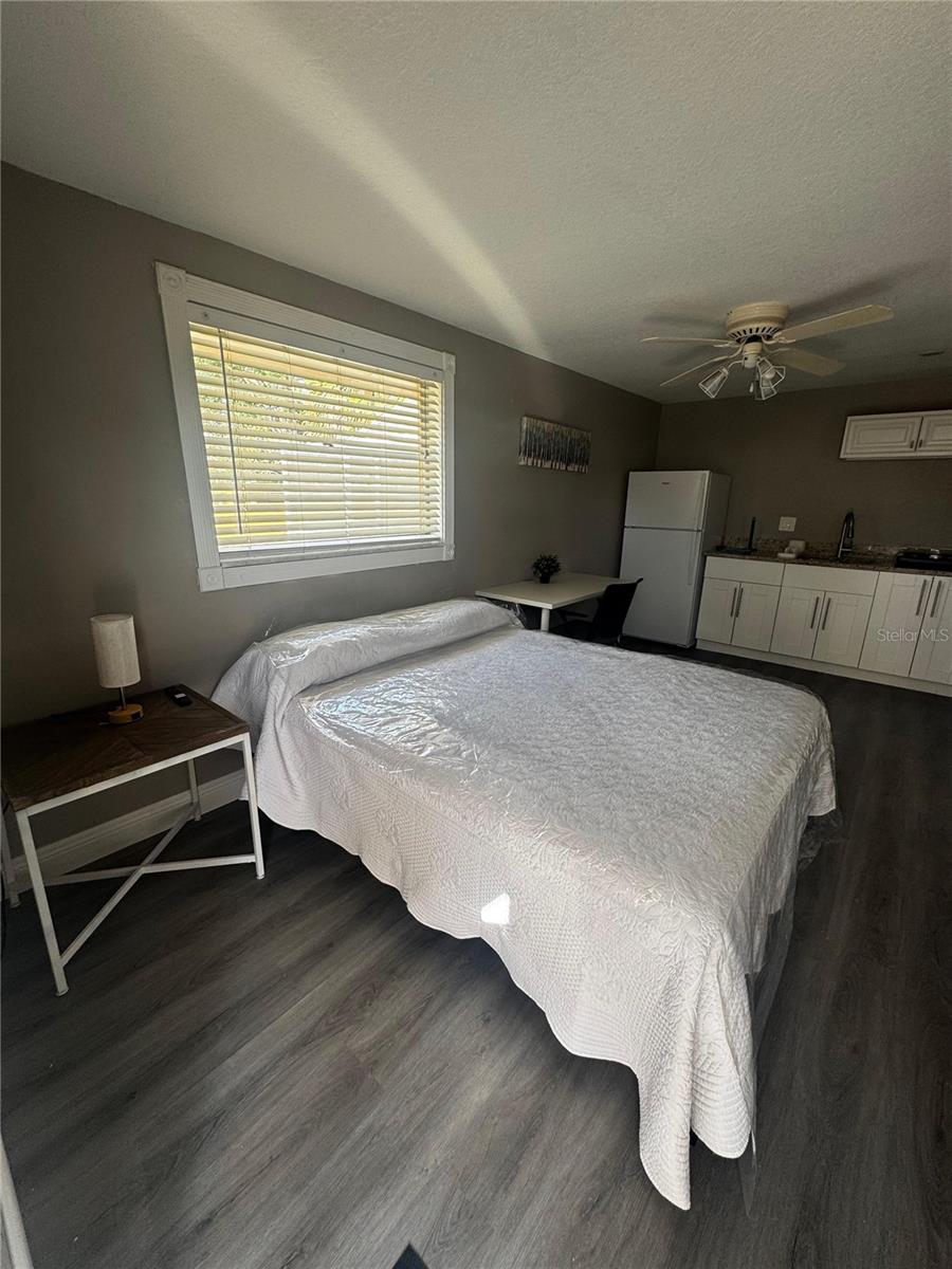 Image 29 of 43 For 7517 Brookhaven Court