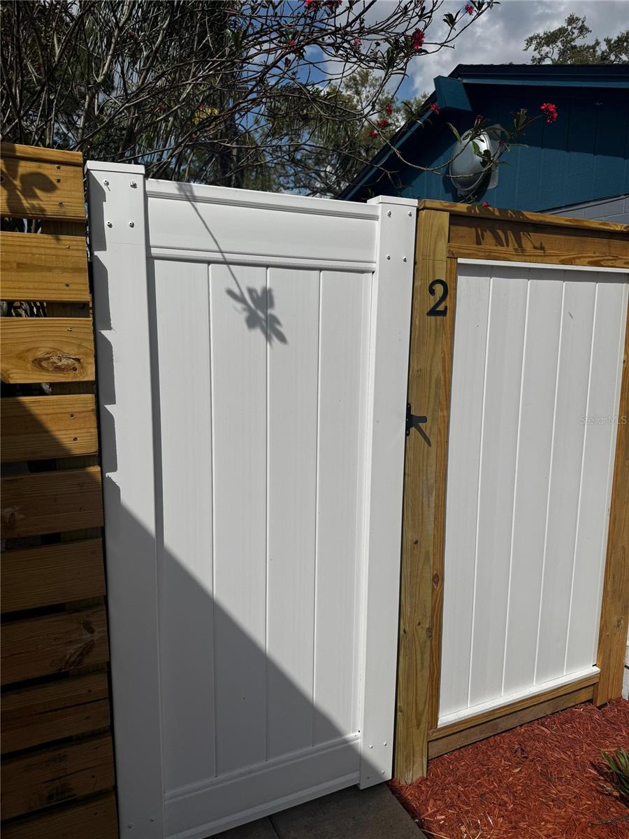 Image 35 of 43 For 7517 Brookhaven Court