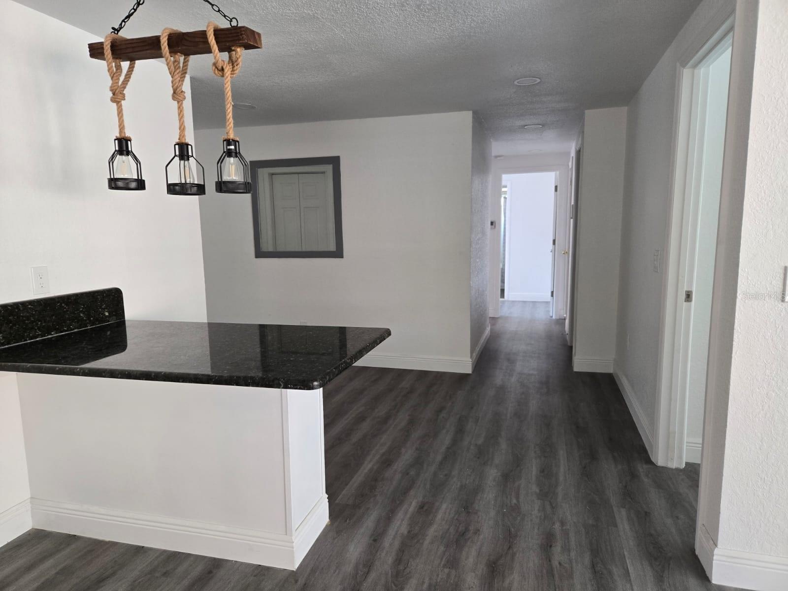 Image 7 of 43 For 7517 Brookhaven Court