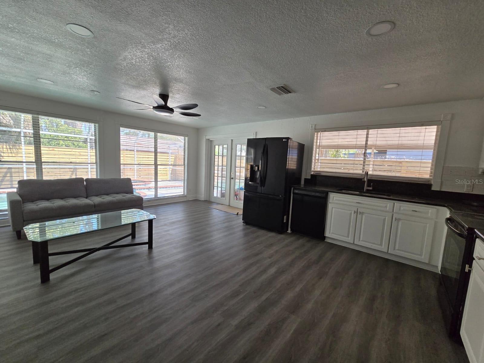 Image 8 of 43 For 7517 Brookhaven Court