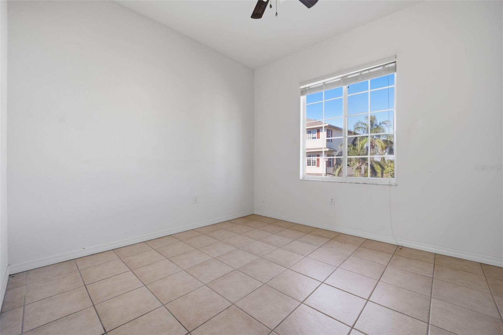 Image 20 of 47 For 3403 10th Lane W