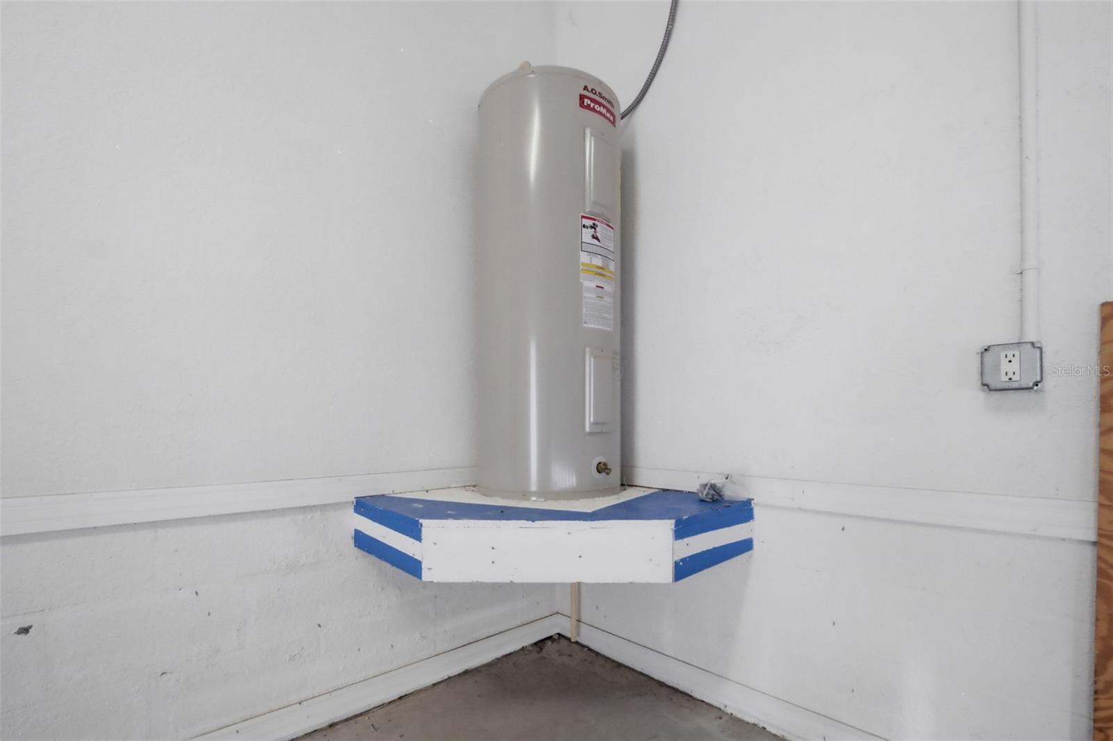 Image 38 of 47 For 3403 10th Lane W