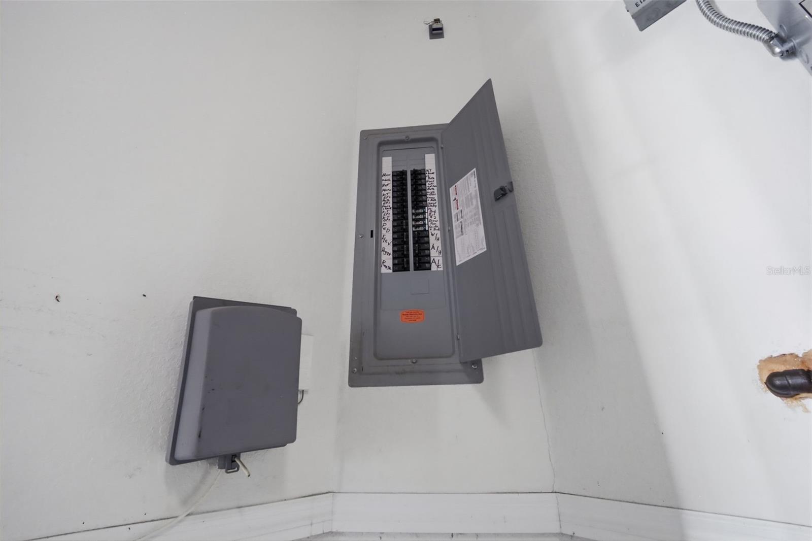 Image 39 of 47 For 3403 10th Lane W