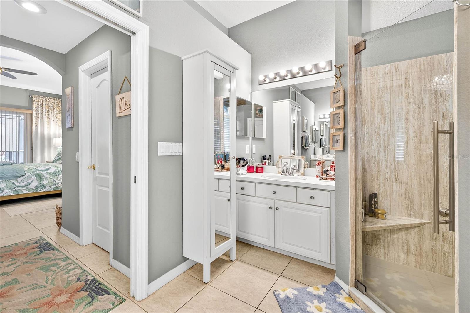 Image 18 of 64 For 9242 Estate Cove Circle