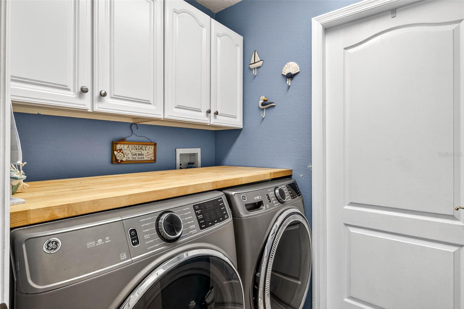 Image 27 of 64 For 9242 Estate Cove Circle