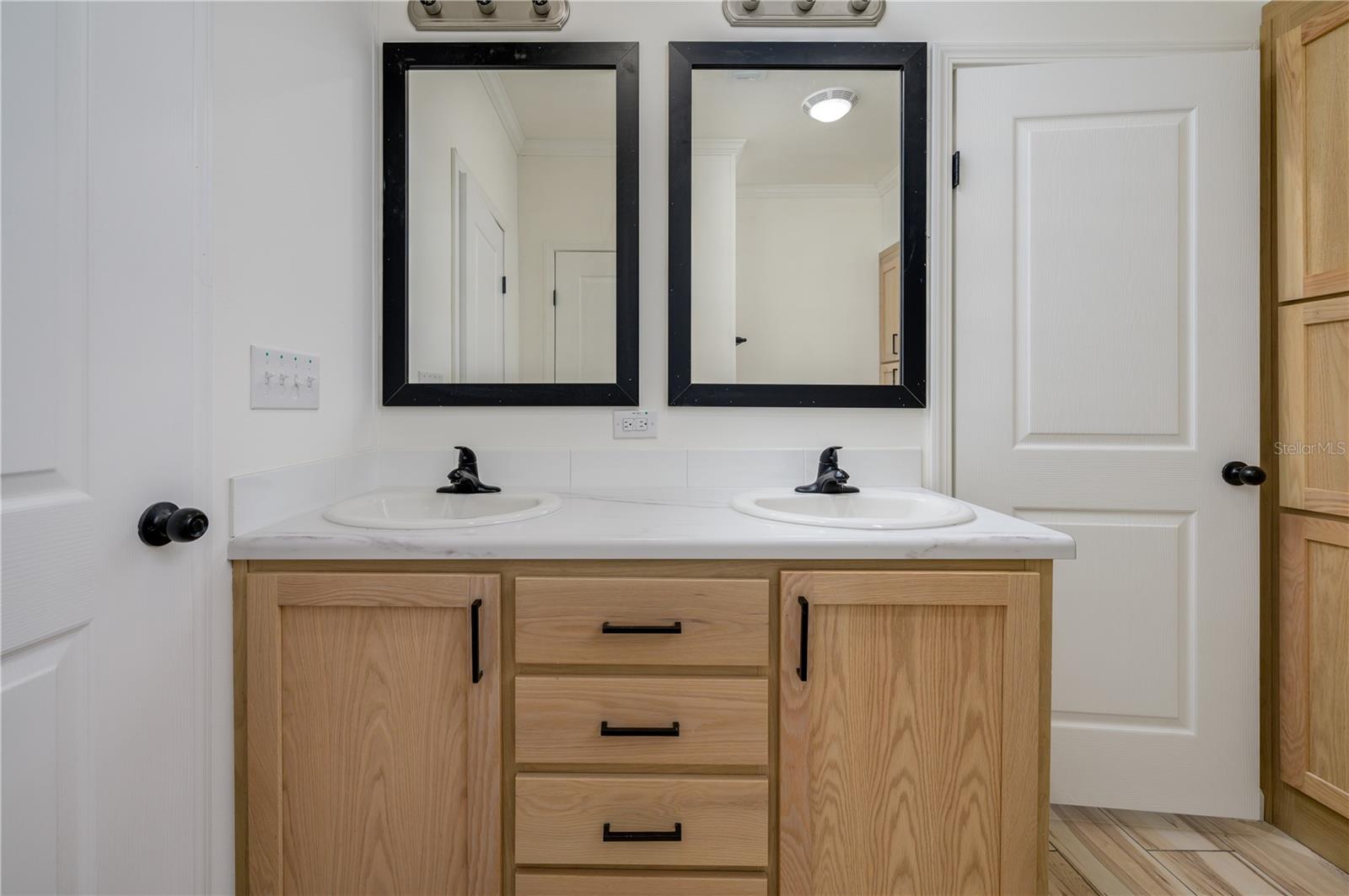 Image 15 of 22 For 9619 Gary Street