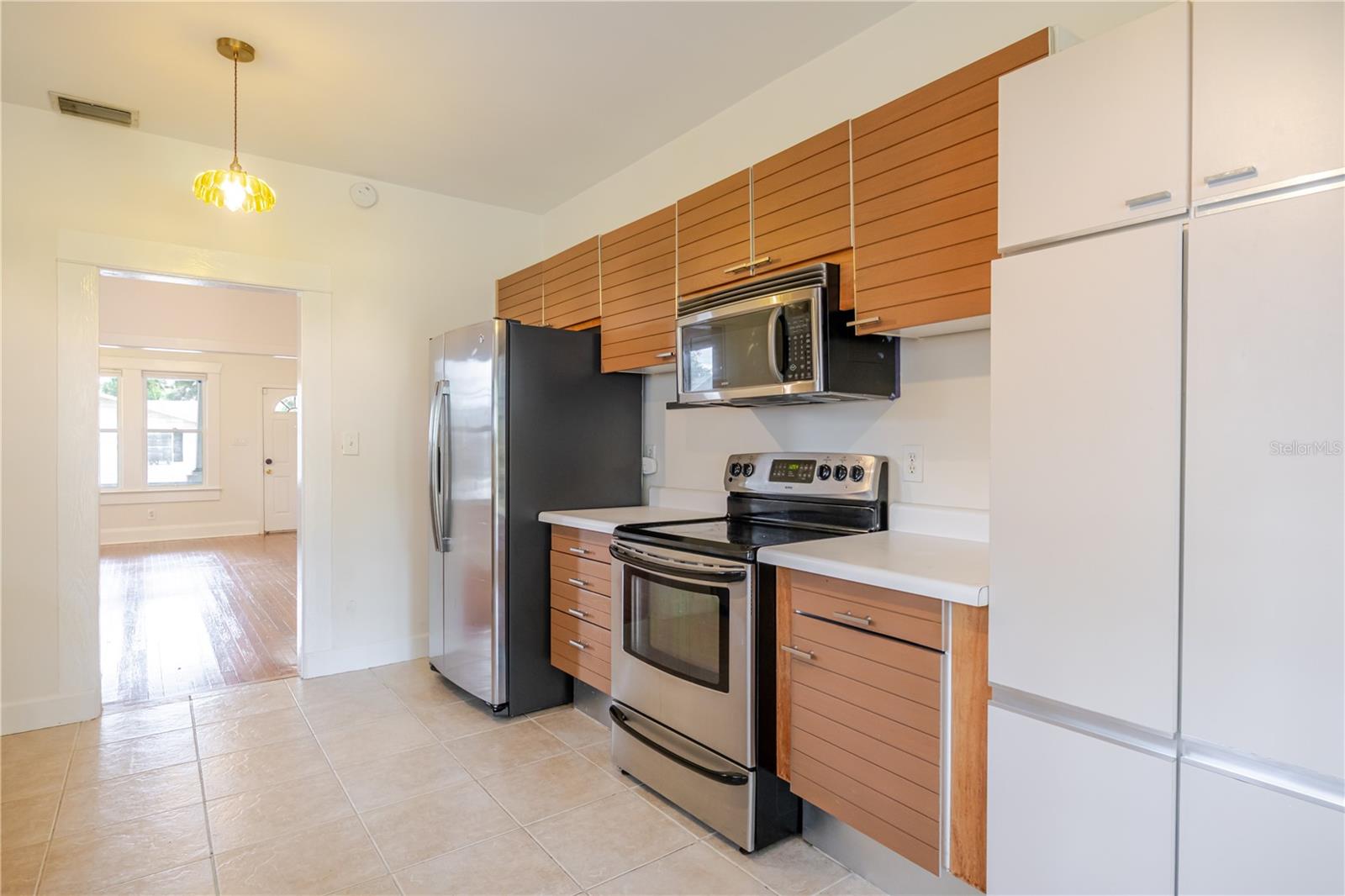 Image 11 of 37 For 506 North Street