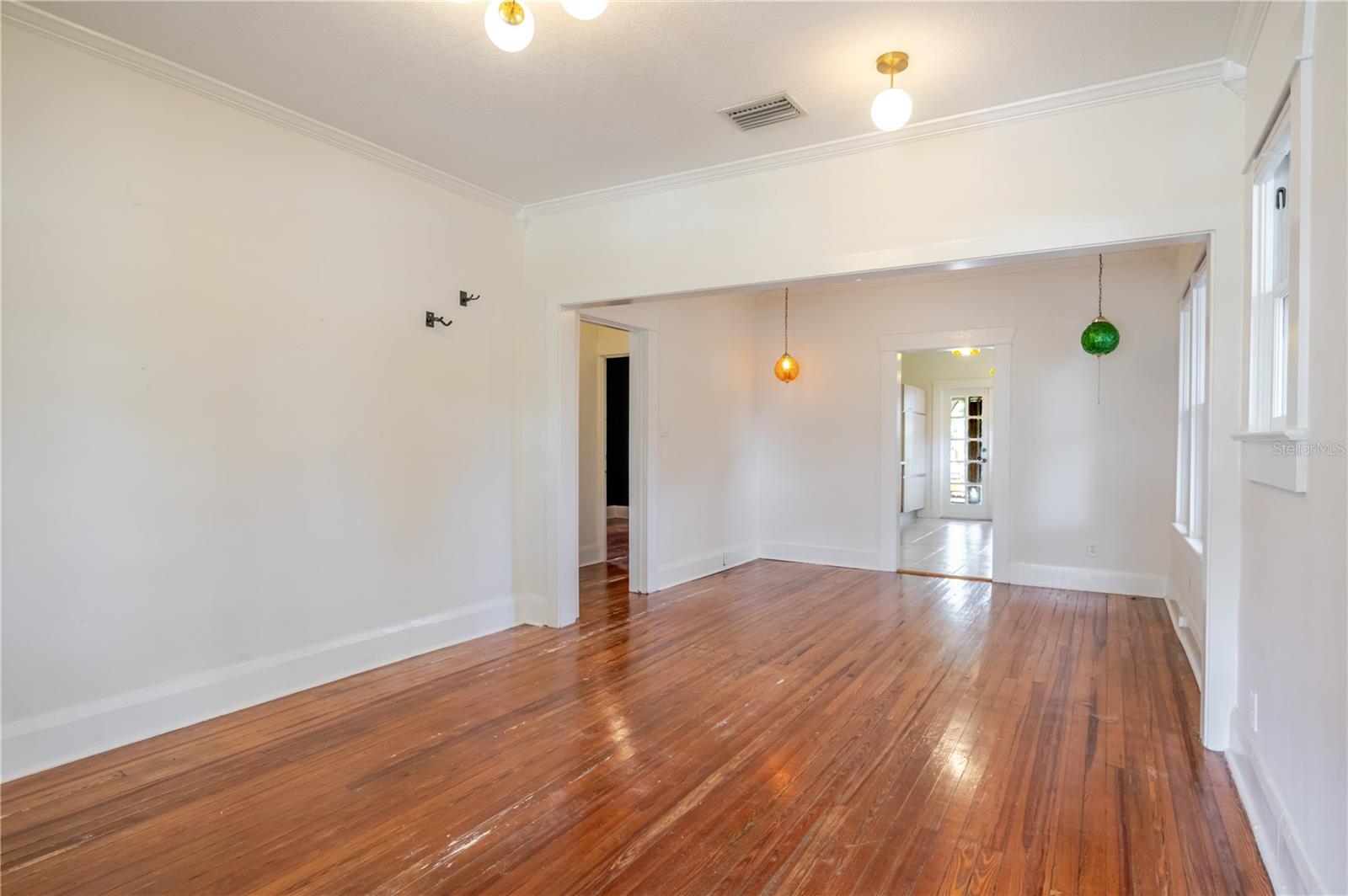 Image 8 of 37 For 506 North Street