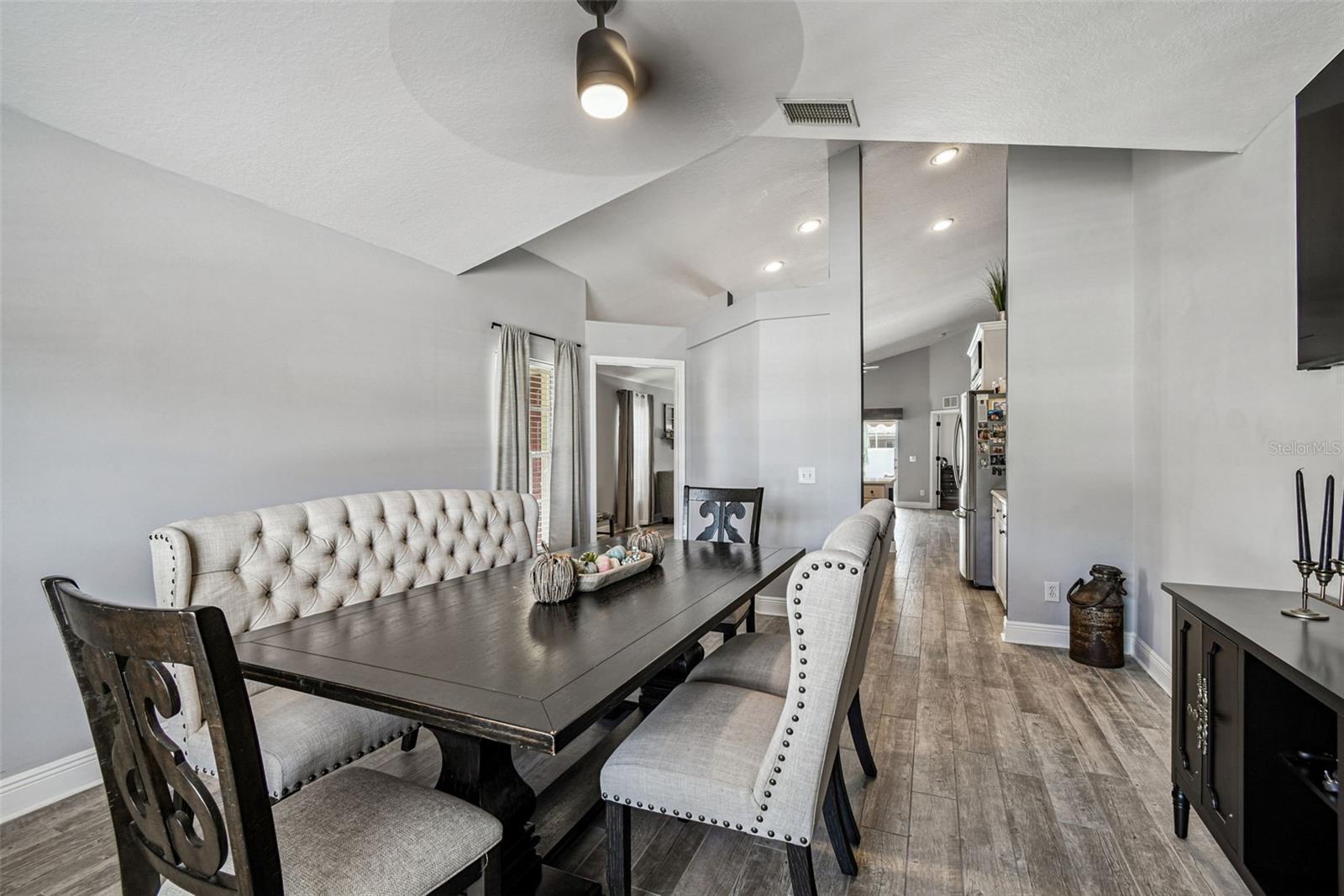 Image 12 of 54 For 9844 Riverchase Drive
