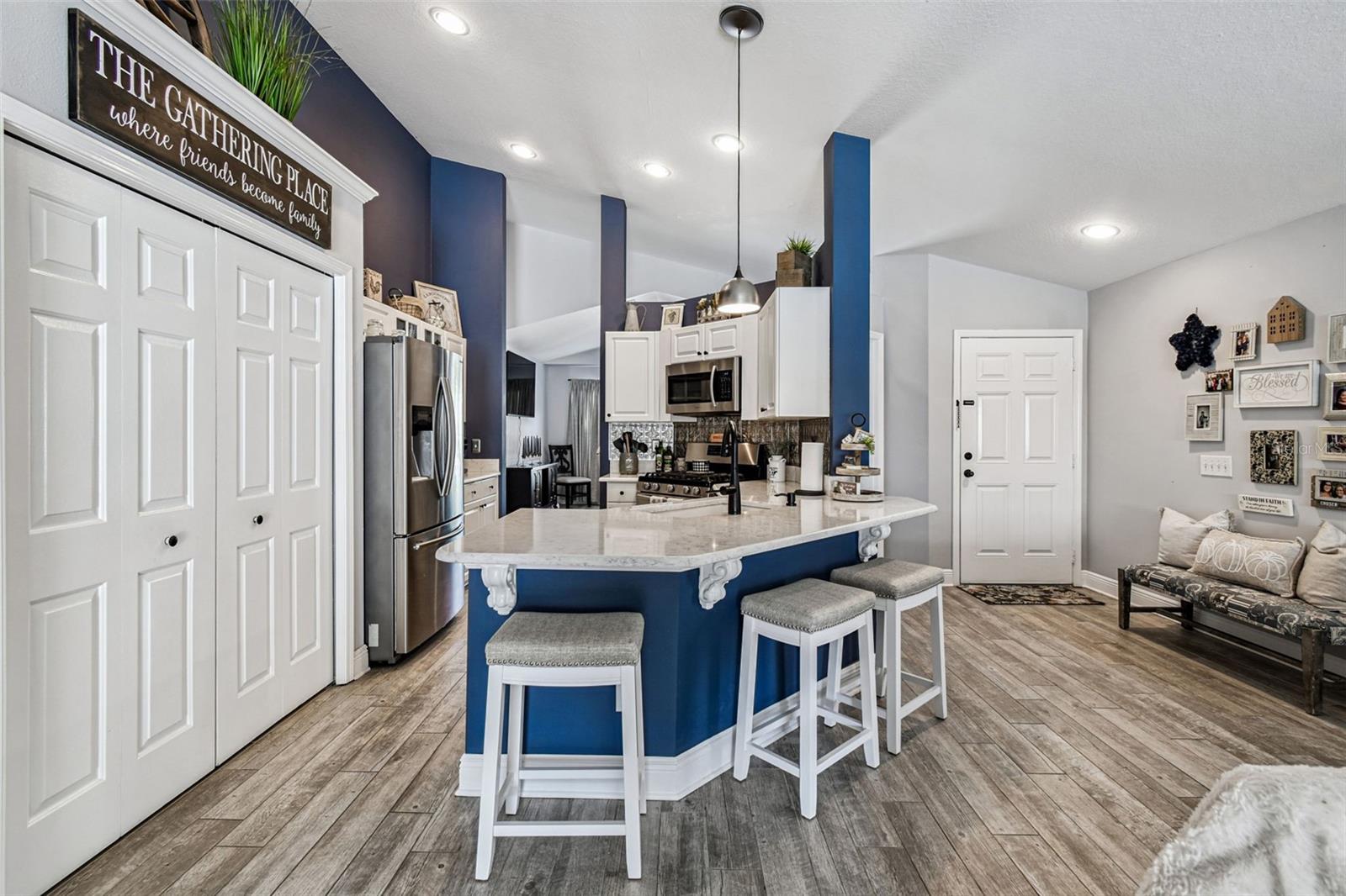 Image 19 of 54 For 9844 Riverchase Drive