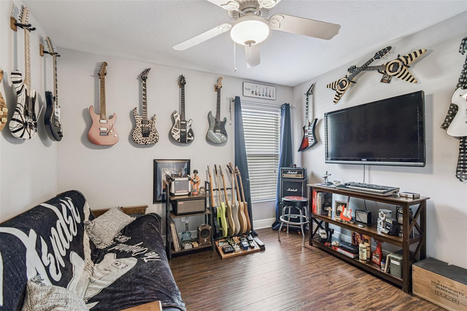 Image 30 of 54 For 9844 Riverchase Drive