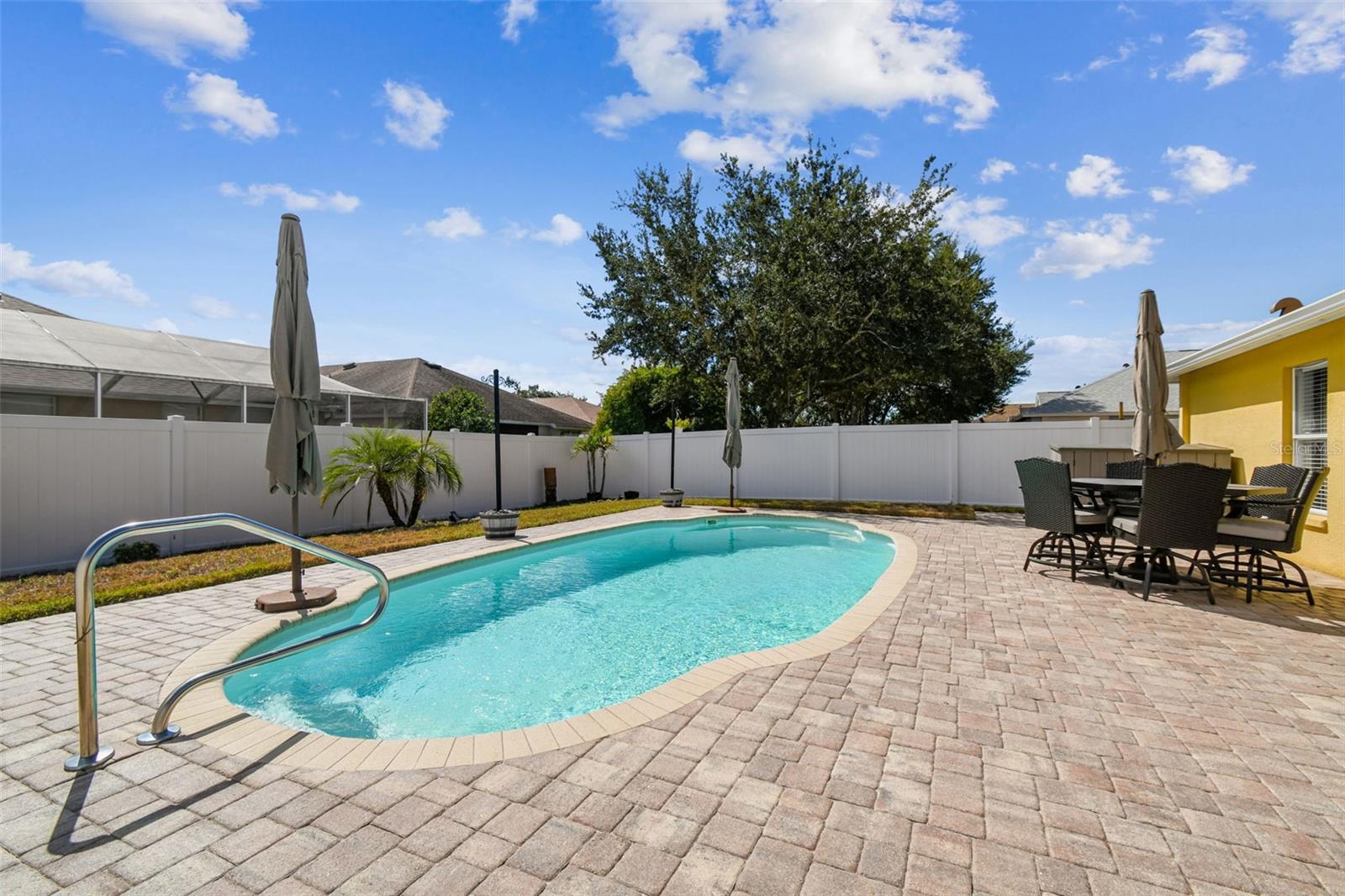 Image 43 of 54 For 9844 Riverchase Drive