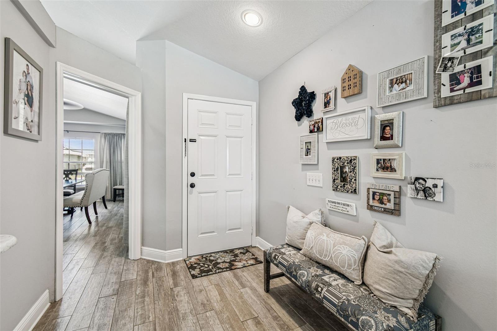 Image 9 of 54 For 9844 Riverchase Drive