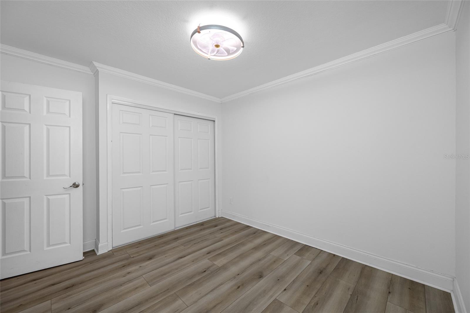 Listing photo id 15 for 12083 72nd Street