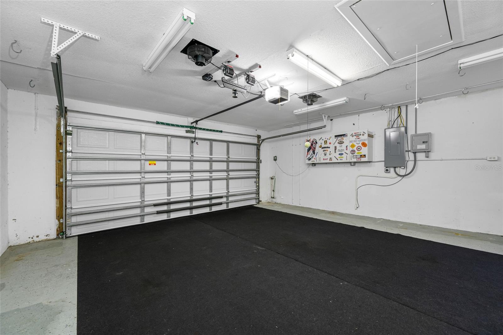 Listing photo id 28 for 12083 72nd Street