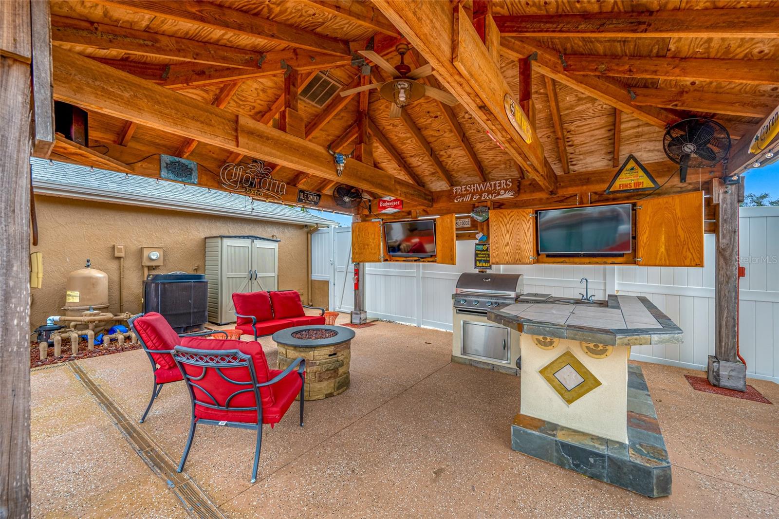 Listing photo id 33 for 12083 72nd Street