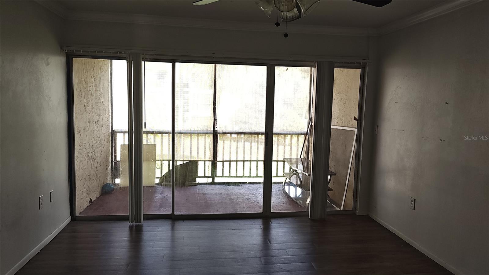 Image 11 of 28 For 8602 Champlain  87