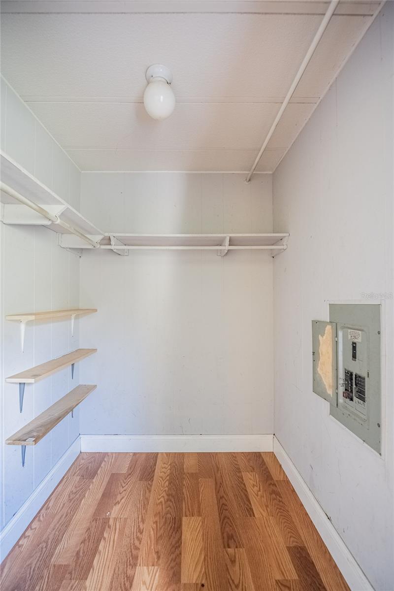 Image 21 of 28 For 5850 Red Fox Drive