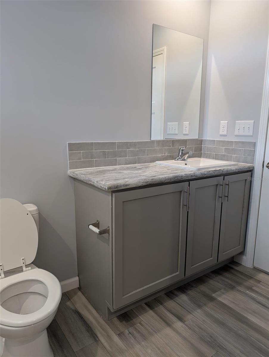 Image 21 of 34 For 15591 Charmwood Drive