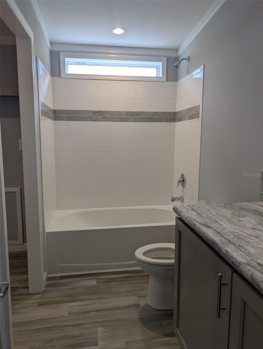 Image 22 of 34 For 15591 Charmwood Drive