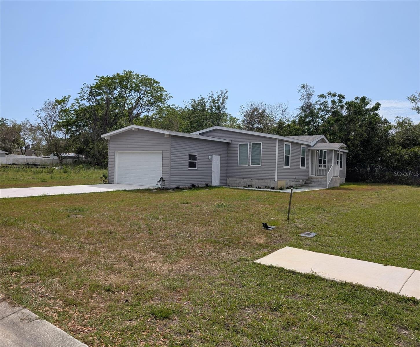 Image 28 of 34 For 15591 Charmwood Drive