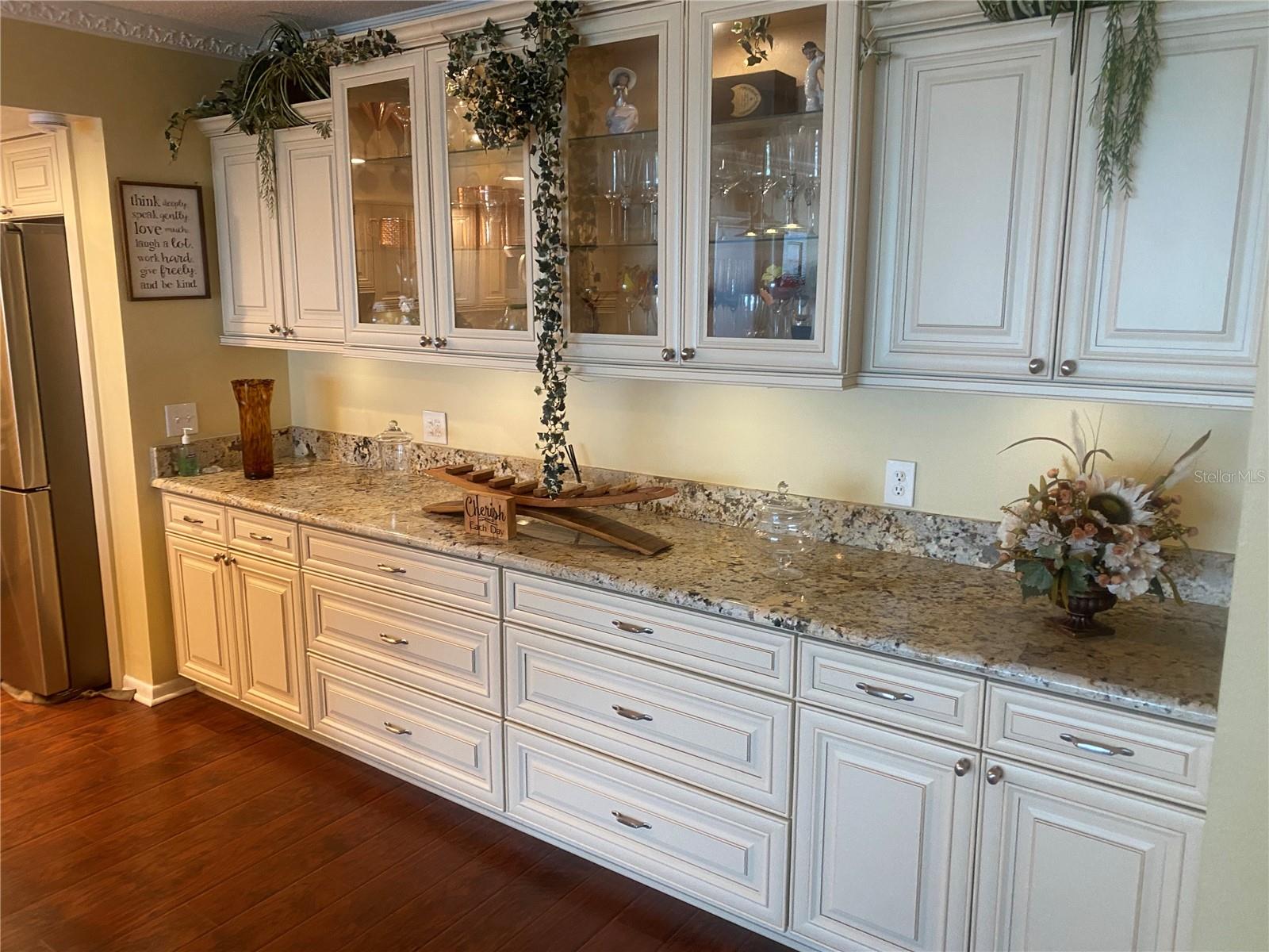 Image 17 of 89 For 7100 Sunshine Skyway Lane S 906
