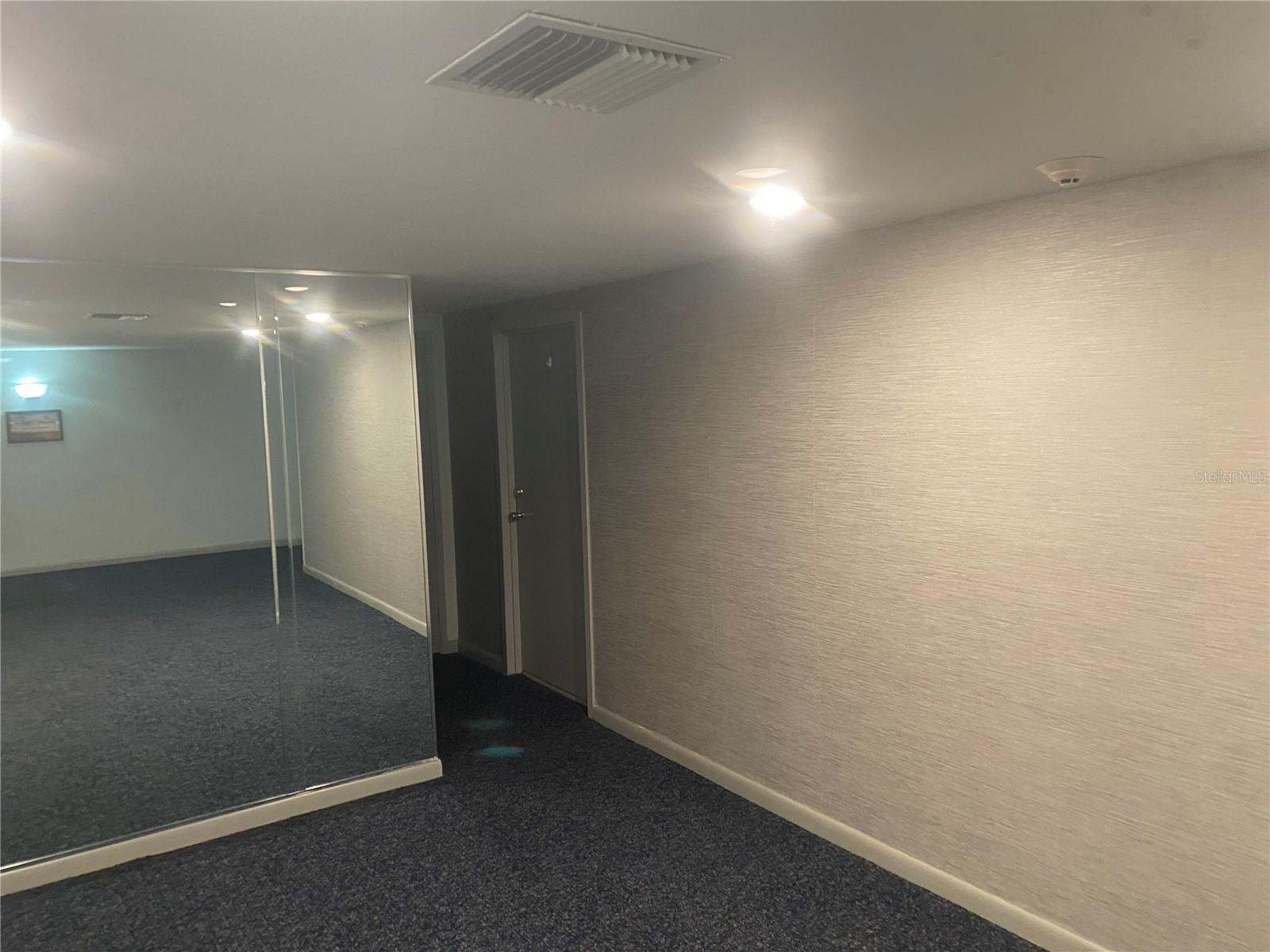 Image 53 of 89 For 7100 Sunshine Skyway Lane S 906
