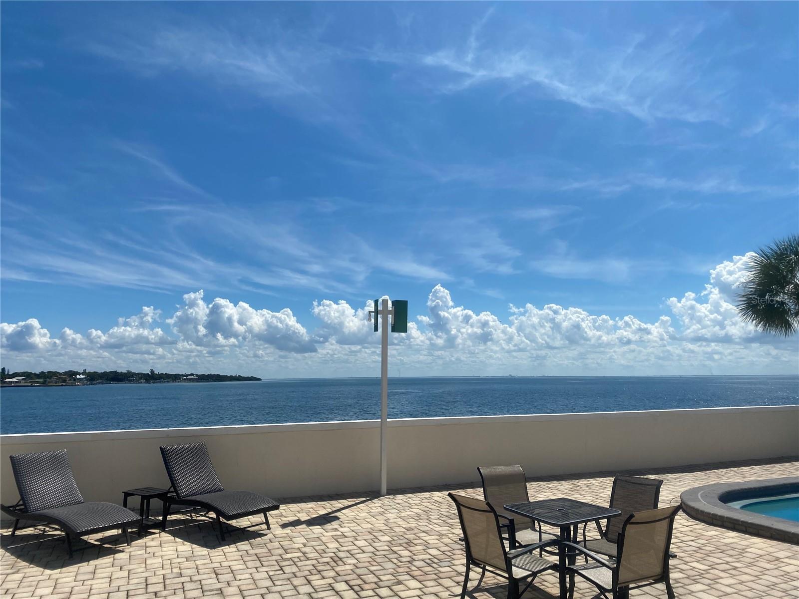 Image 6 of 89 For 7100 Sunshine Skyway Lane S 906