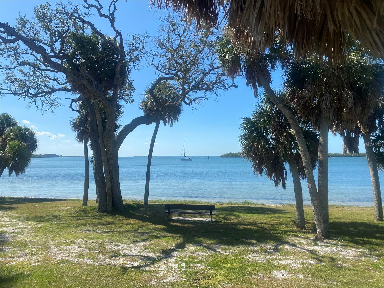 Image 63 of 89 For 7100 Sunshine Skyway Lane S 906