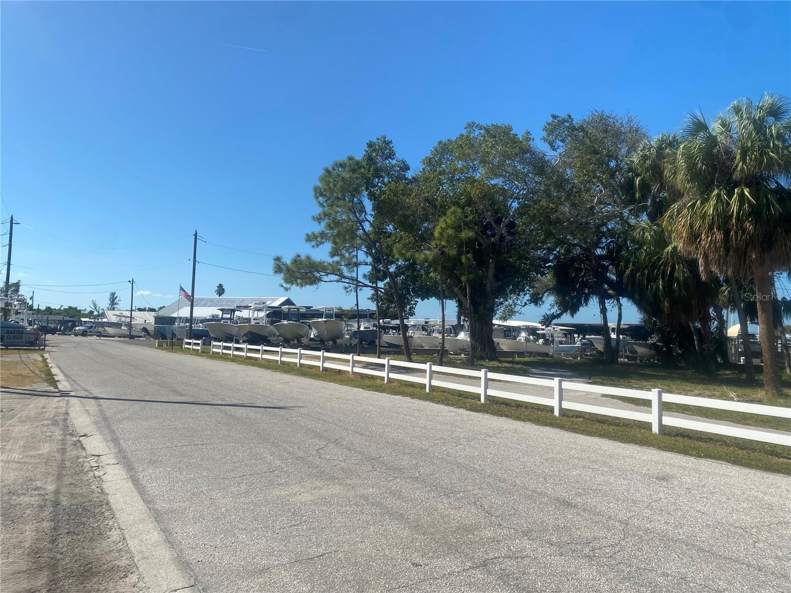 Image 68 of 89 For 7100 Sunshine Skyway Lane S 906