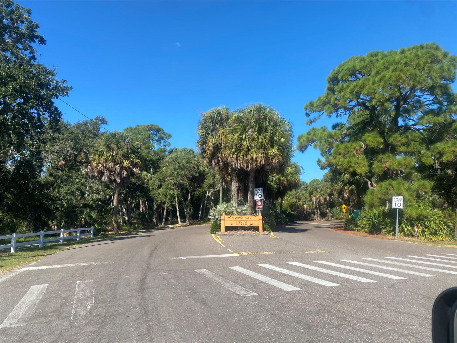 Image 71 of 89 For 7100 Sunshine Skyway Lane S 906