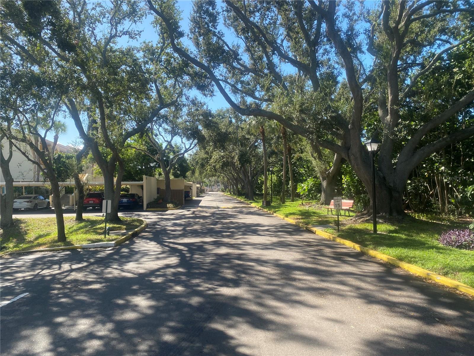 Image 84 of 89 For 7100 Sunshine Skyway Lane S 906