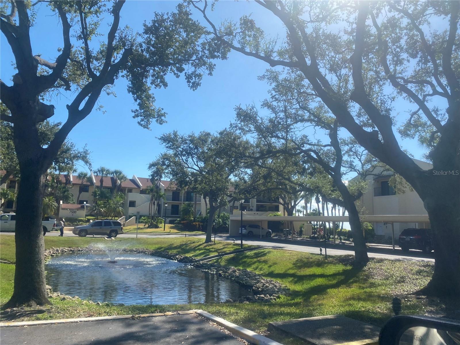 Image 86 of 89 For 7100 Sunshine Skyway Lane S 906