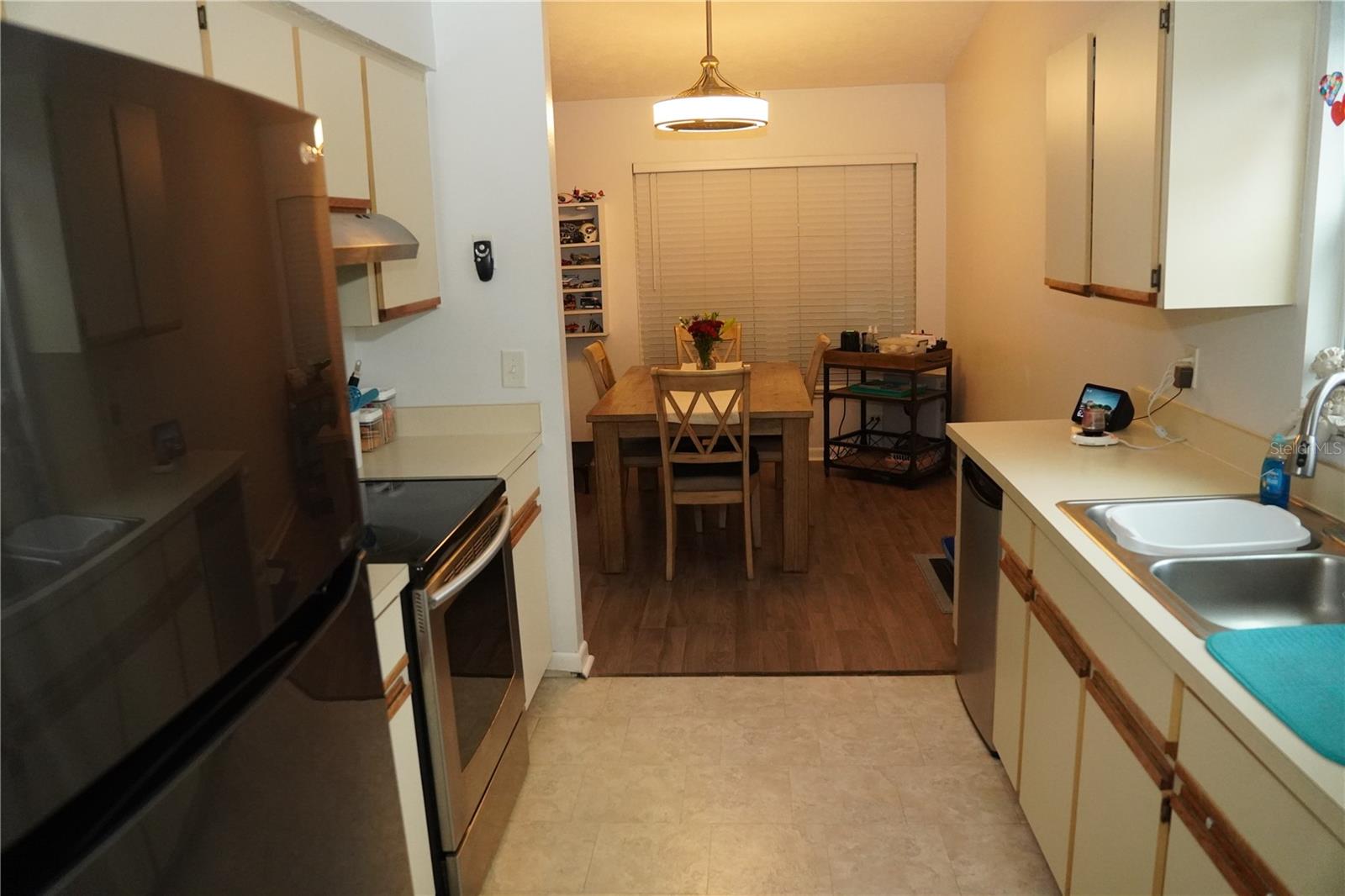 Listing photo id 15 for 1621 Southwind Drive