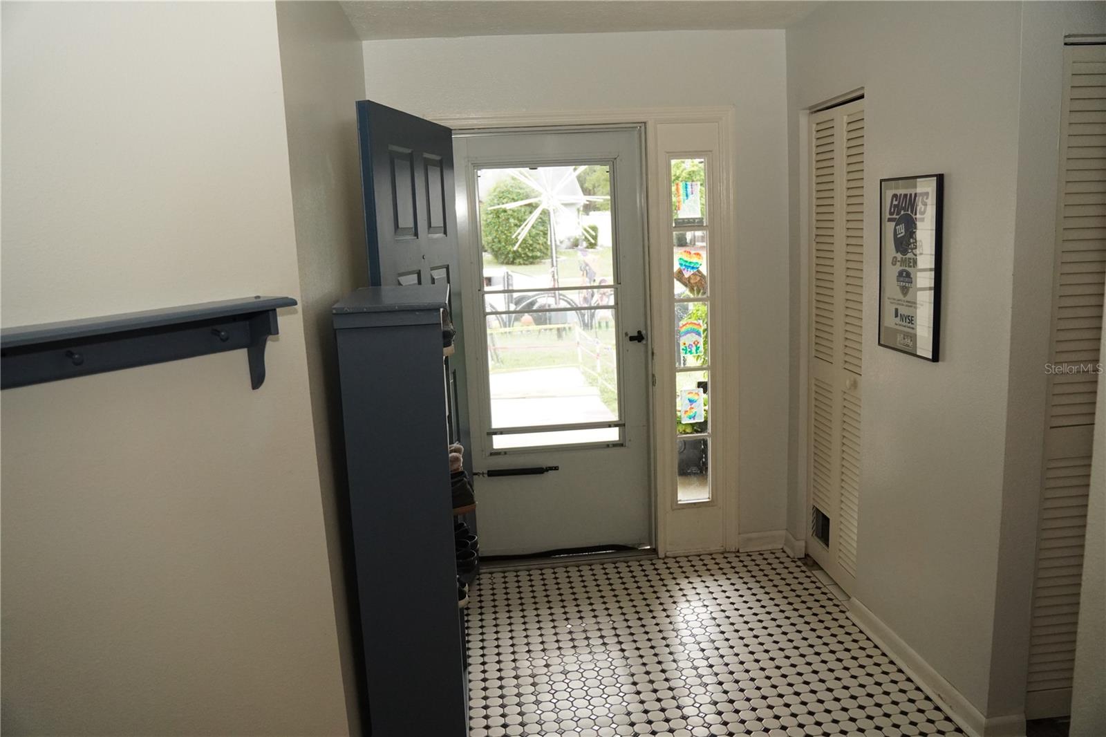 Listing photo id 22 for 1621 Southwind Drive