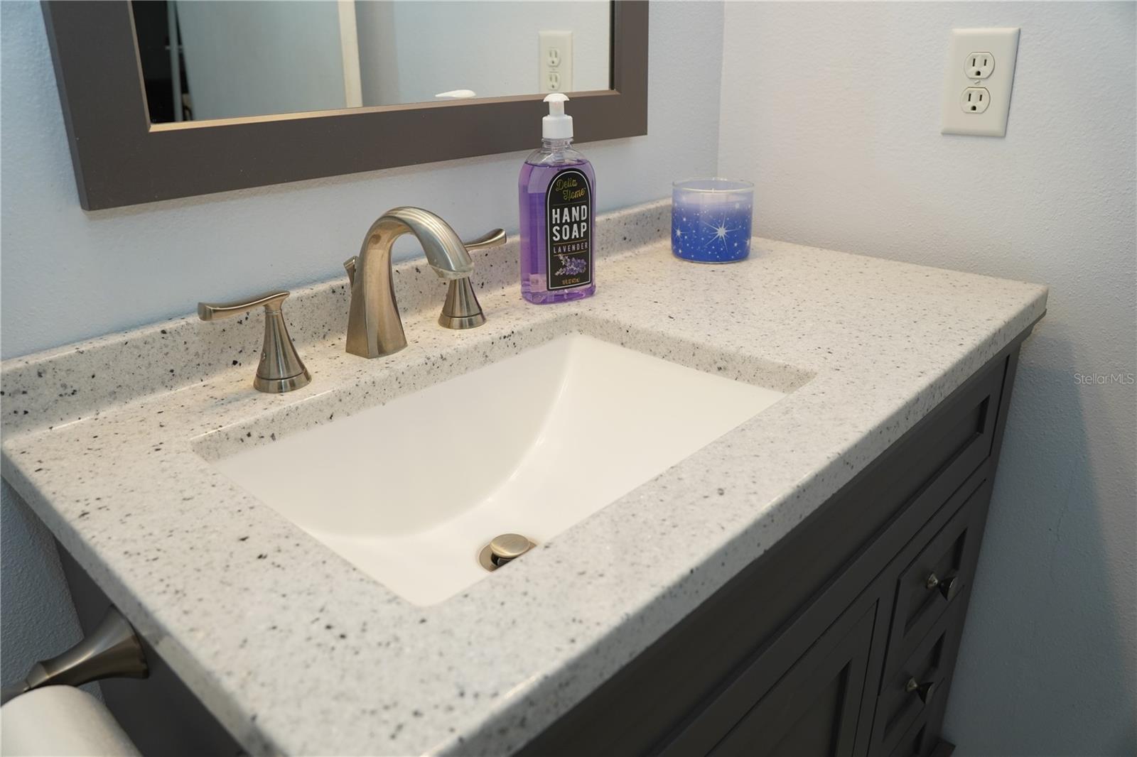Listing photo id 41 for 1621 Southwind Drive