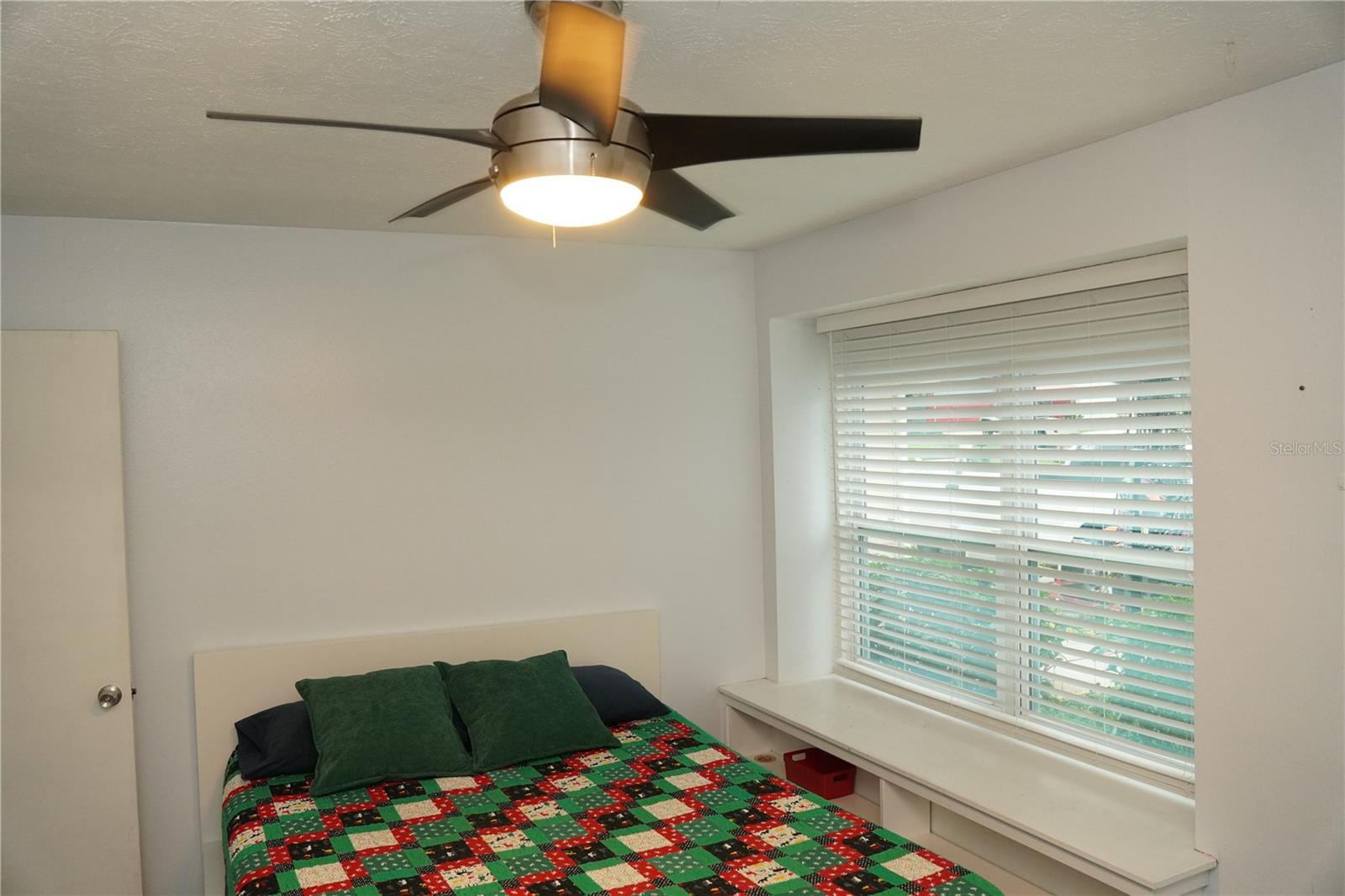 Listing photo id 50 for 1621 Southwind Drive