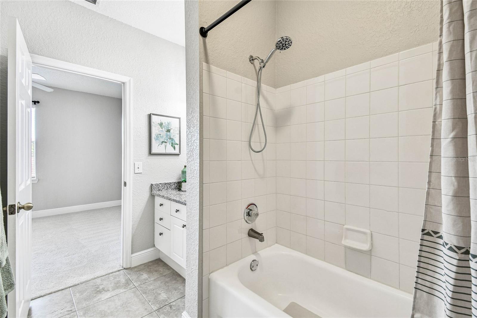 Image 40 of 60 For 18001 Richmond Place Drive 1223