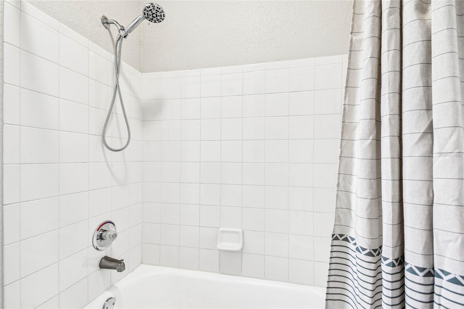 Image 41 of 60 For 18001 Richmond Place Drive 1223