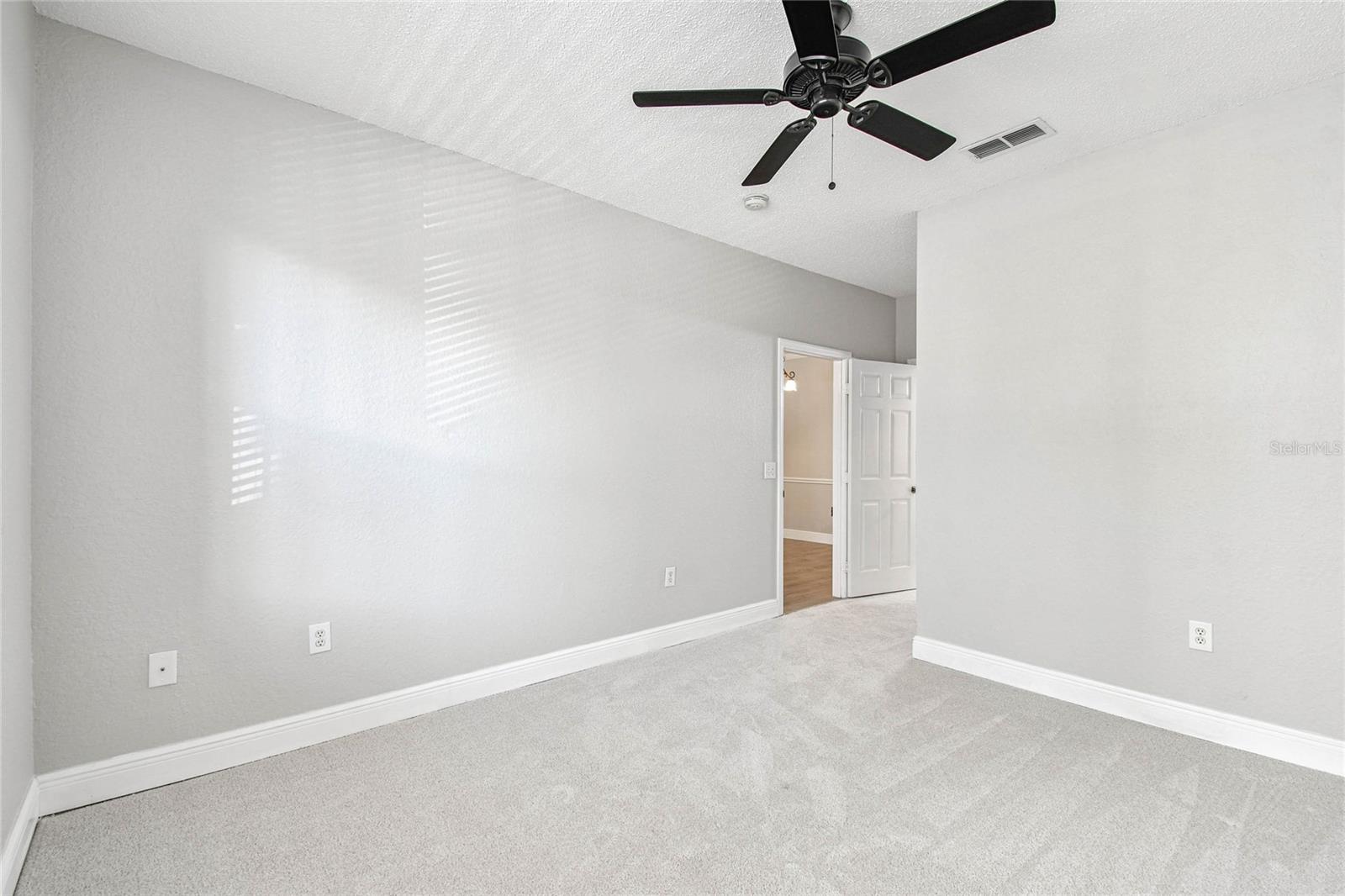 Image 44 of 60 For 18001 Richmond Place Drive 1223