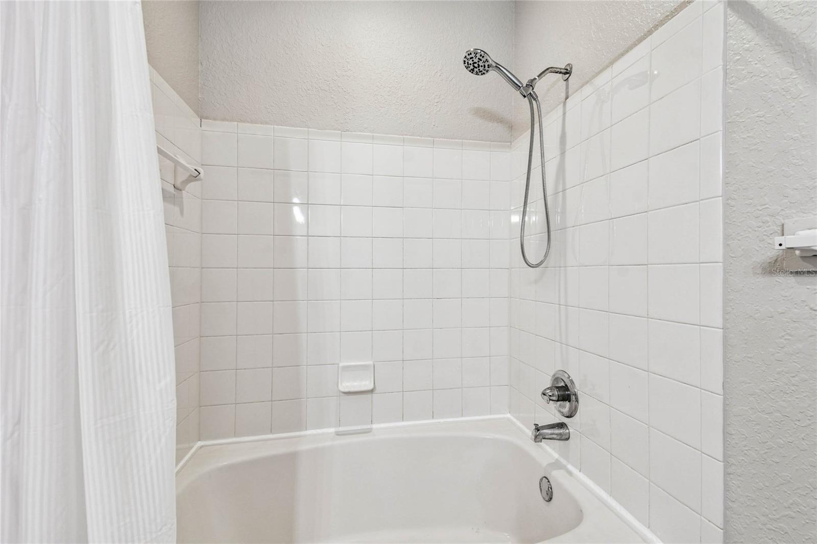 Image 48 of 60 For 18001 Richmond Place Drive 1223
