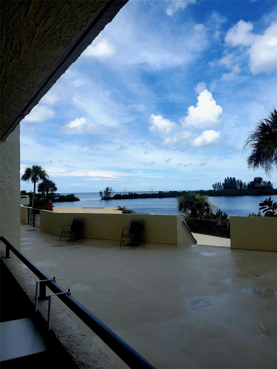 Image 13 of 28 For 6009 Sea Ranch Drive 114