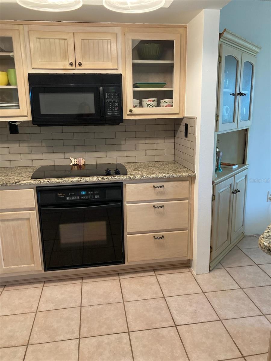 Image 15 of 28 For 6009 Sea Ranch Drive 114