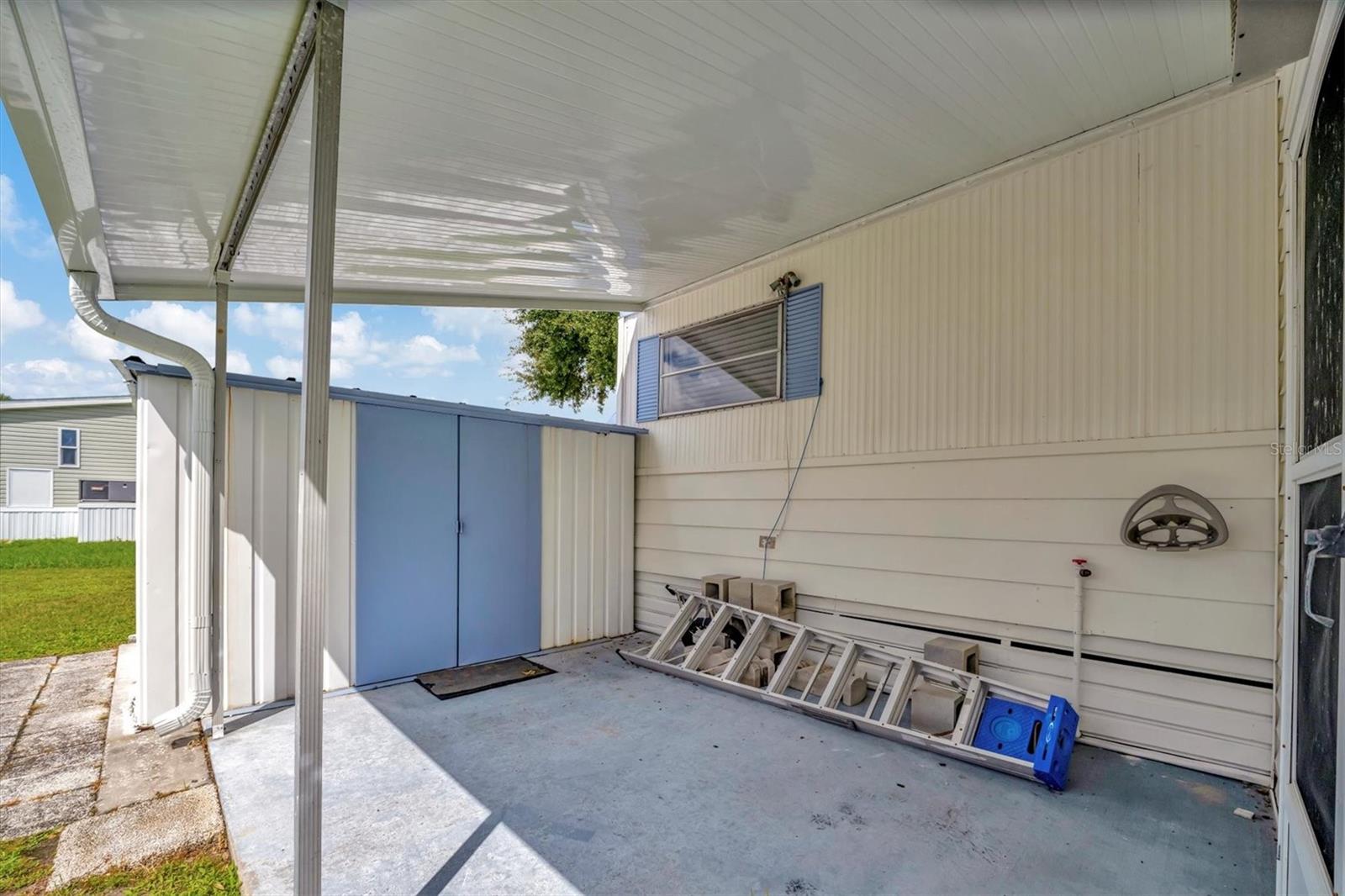 Image 14 of 37 For 122 Saint Annes Circle