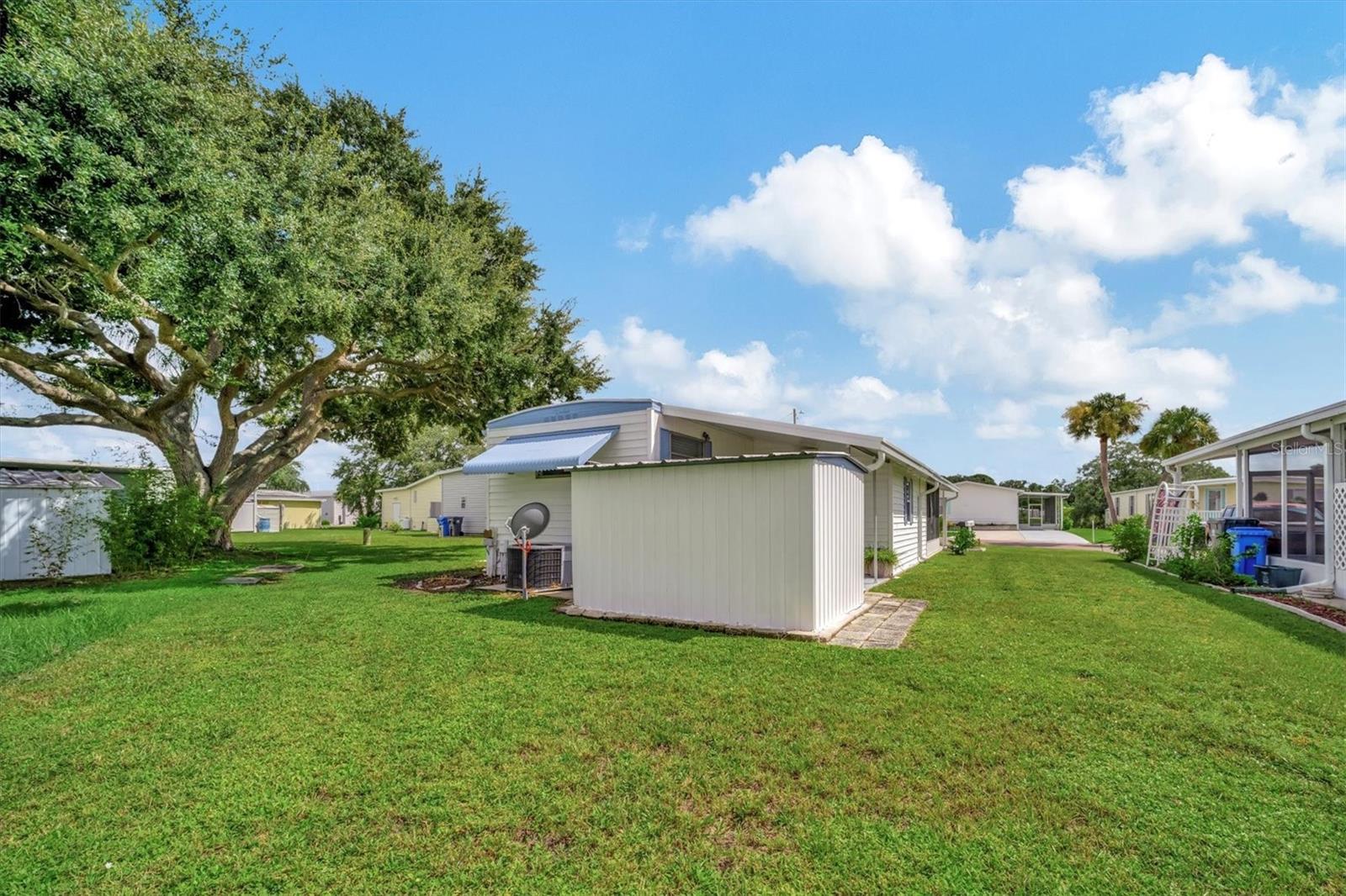 Image 16 of 37 For 122 Saint Annes Circle