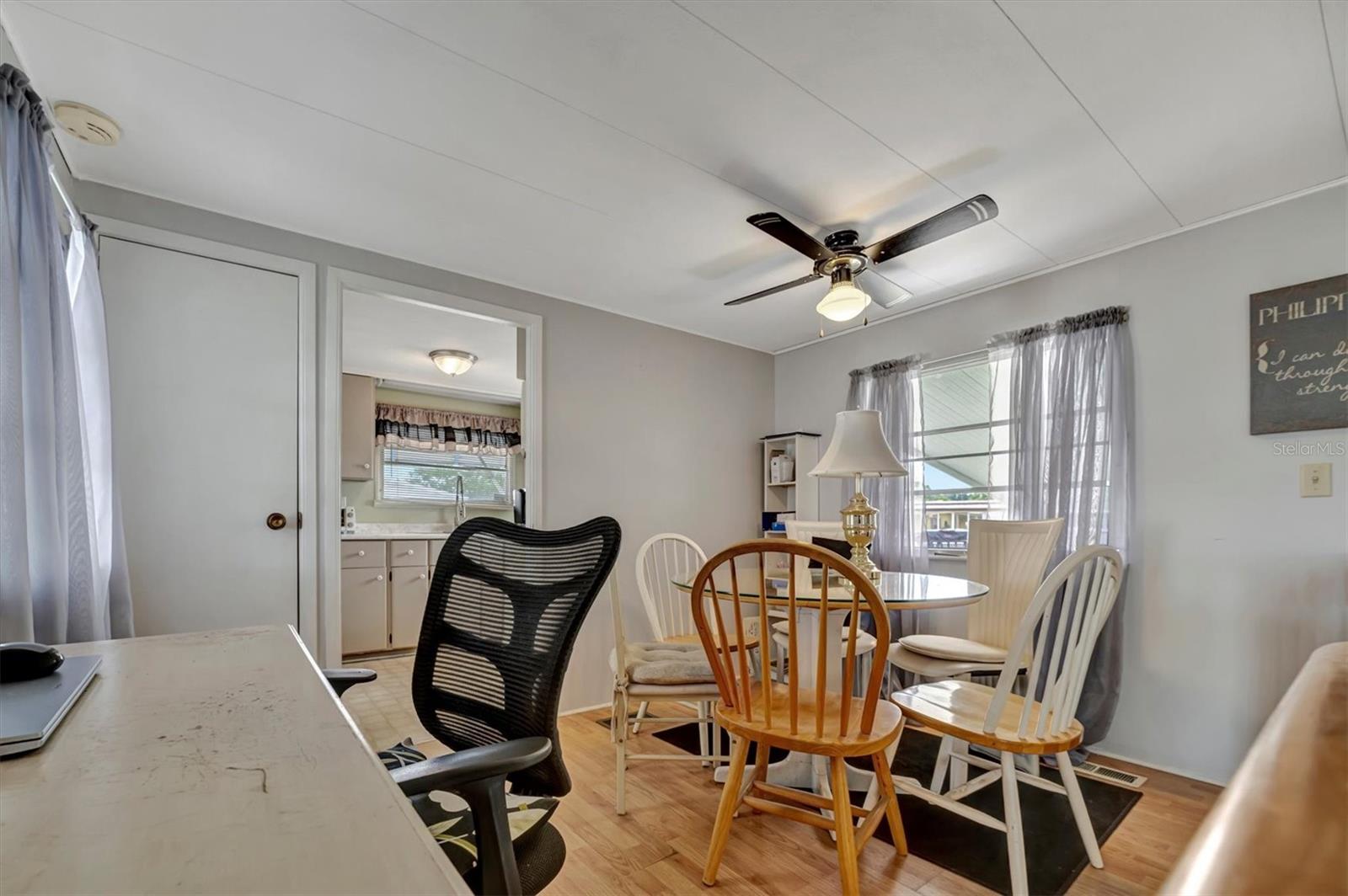 Image 25 of 37 For 122 Saint Annes Circle