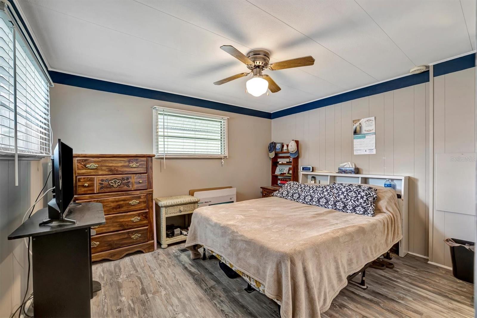 Image 6 of 37 For 122 Saint Annes Circle